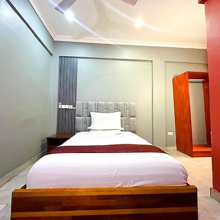 Triple Hill Hotel Weija Exterior foto
