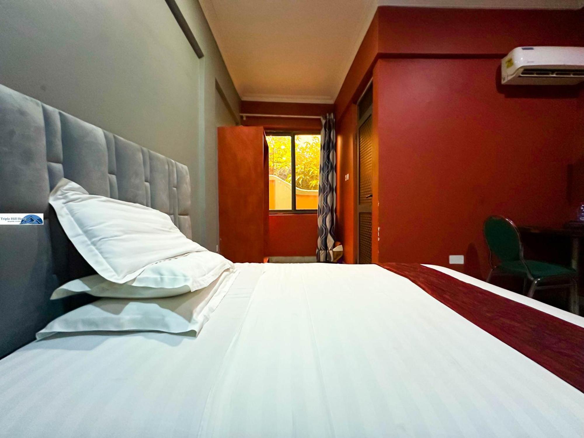 Triple Hill Hotel Weija Exterior foto